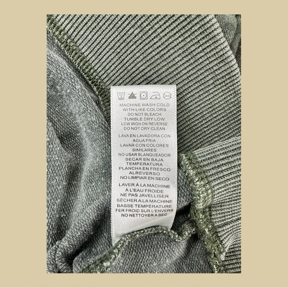 Standard Grace - Mossy Green Leopard Top M - Picture 10 of 11